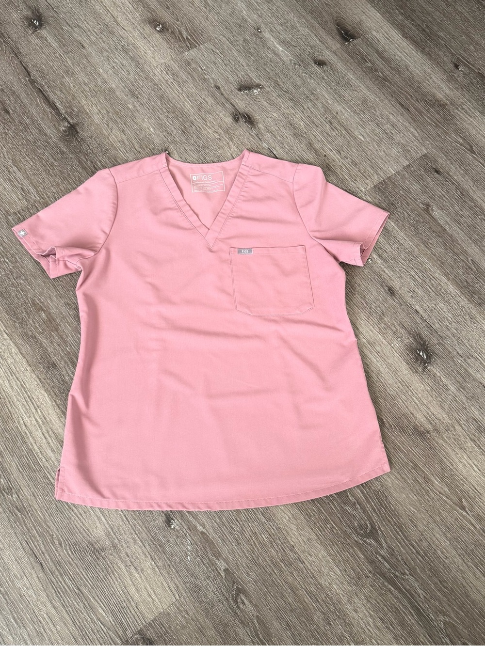 Figs Women's V-Neck Scrub Top in Dusty Rose Pink